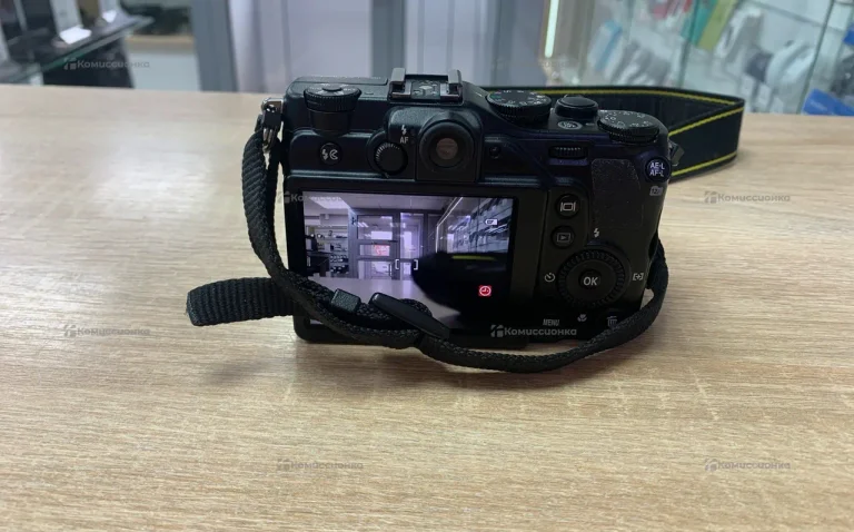 Фотоаппарат Nikon p7000