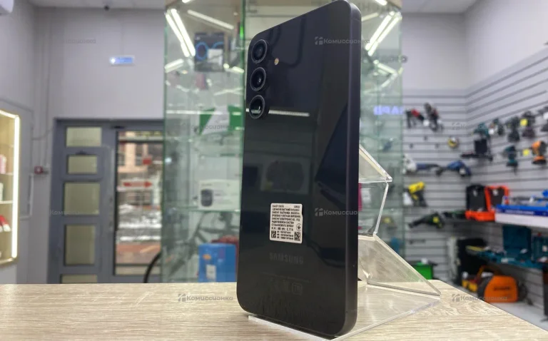 Samsung Galaxy S23 8/128 ГБ