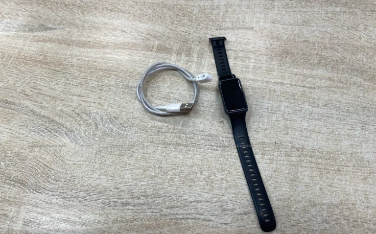 Часы  huawei band 7