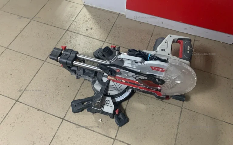 Торцевая Пила Зубр 255-1800 Lk