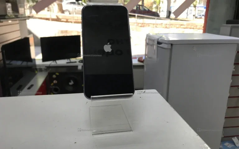 Apple IPhone 11 64Gb