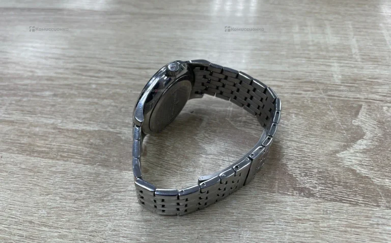 Часы  Jacoues Lemans