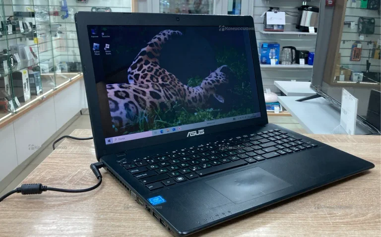 Ноутбук Asus x552m