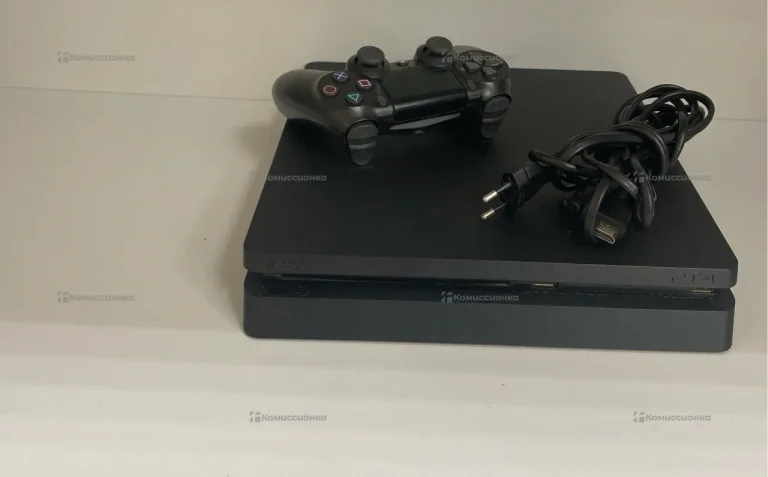 Игровая приставка PS4 slim 1Tb