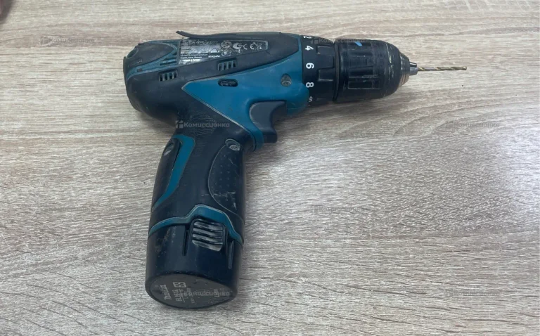 Шуруповерт makita DF030D