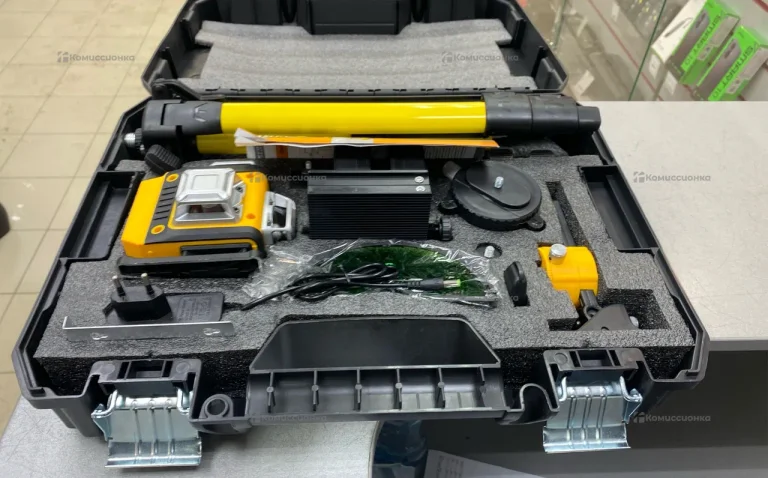 Лазерный уровень Dewalt Replica