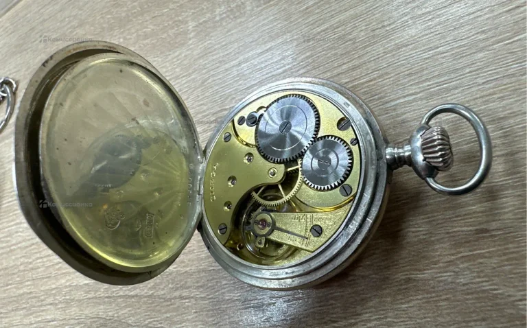 Карманные часы Омега