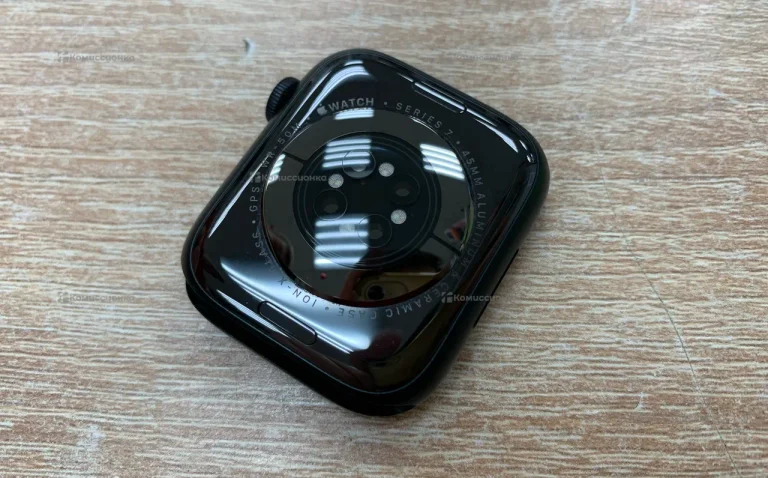 Часы  Apple Watch Series 7
