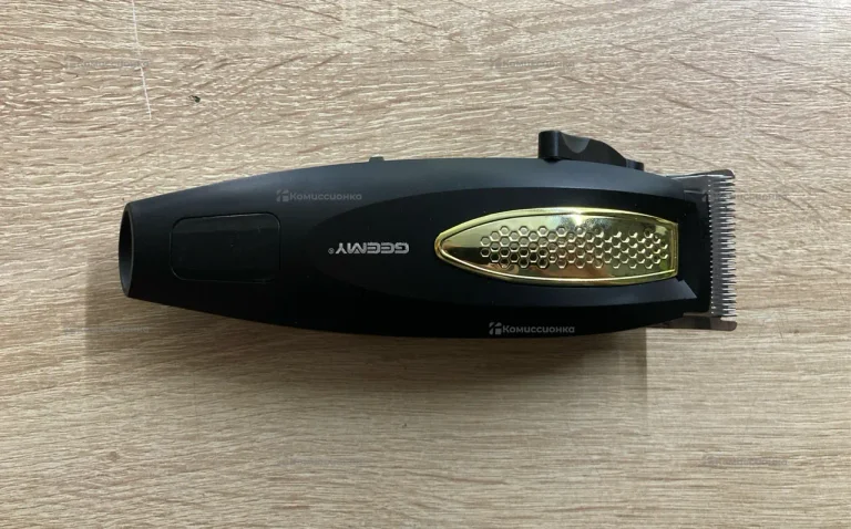 машинка для стрижки Geemy 8106