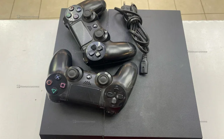 Приставка PS4 fat 1000Gb.