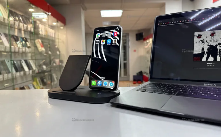 Apple iPhone XR 3/64 ГБ