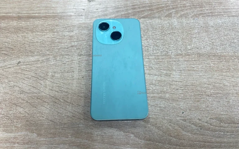 Tecno Spark Go 1 3/64 ГБ