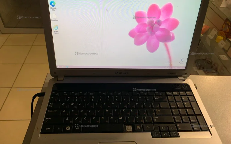 Ноутбук Samsung R530