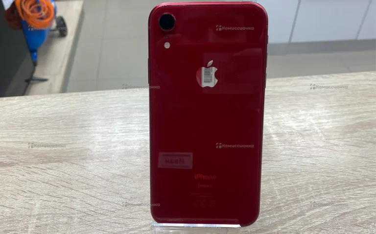Apple iPhone XR 3/64 ГБ