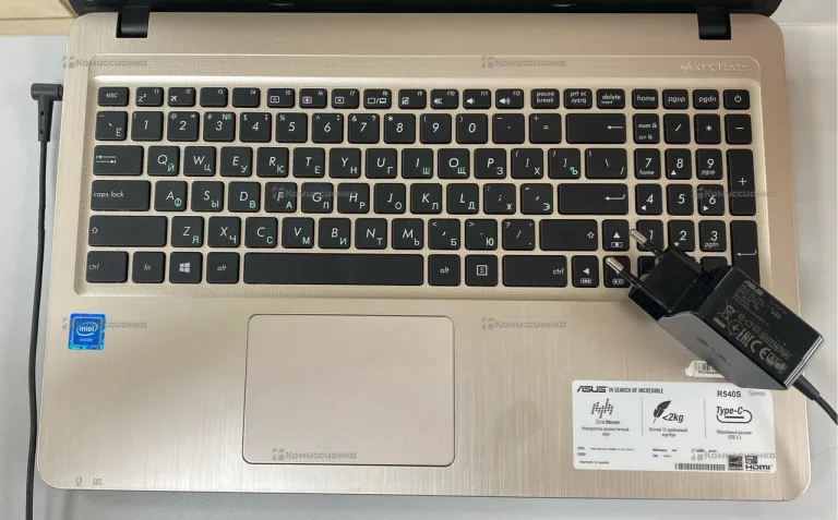 Ноутбук Asus R540S