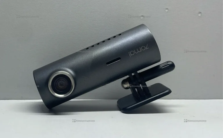 Видеорегистратор  7omai M300