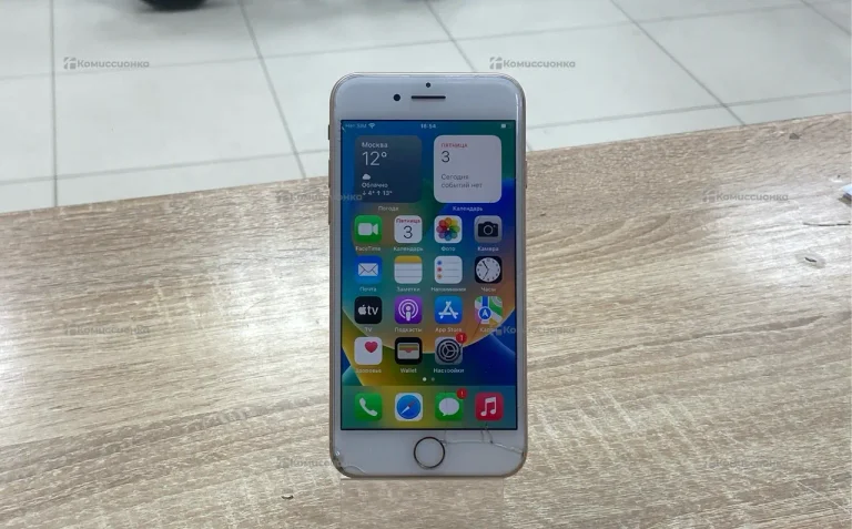 Apple iPhone 8 2/64 ГБ