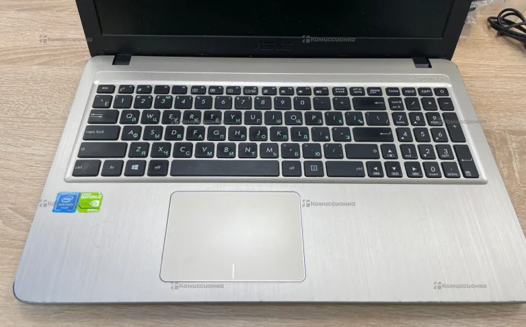 Ноутбук ASU’s celeron n4020