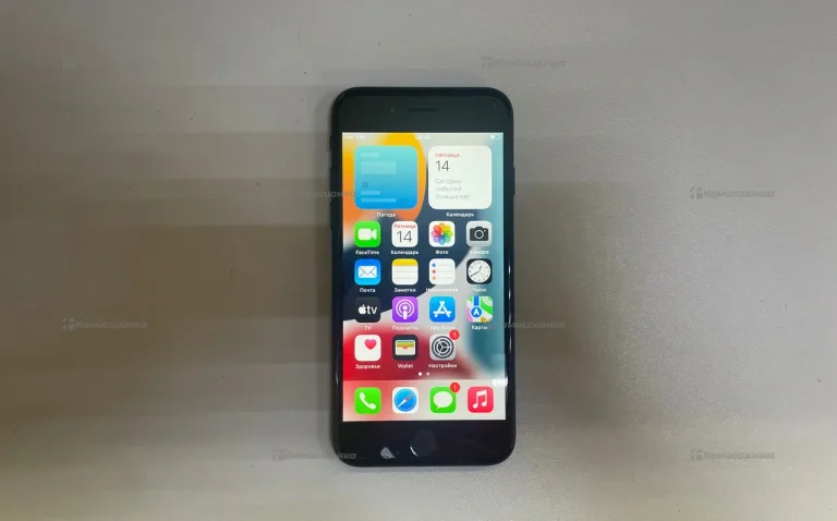 Apple iPhone 7 2/32 ГБ