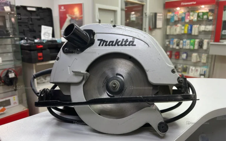 Дисковая пила makita 5704R