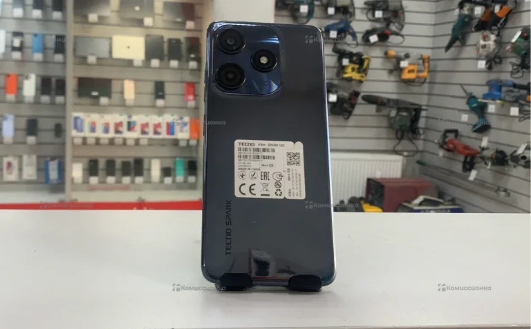 Tecno Spark 10C 4/64 ГБ