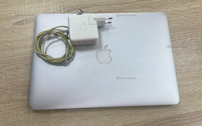 Ноутбук Apple MacBook Air 13” A1466