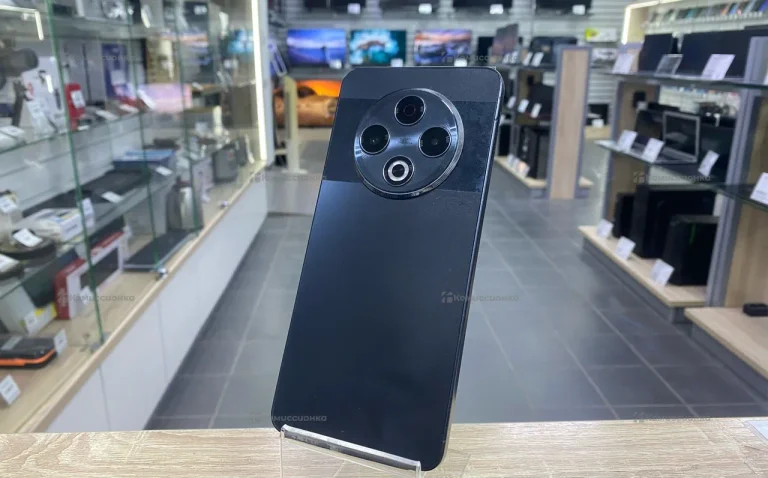 Tecno Spark 30 4/128 ГБ