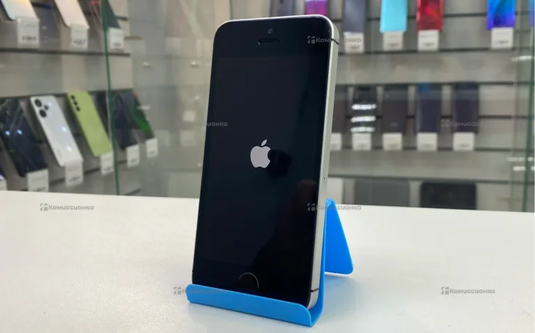 Apple iPhone SE 2/32 ГБ