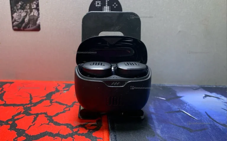 Наушники  JBL