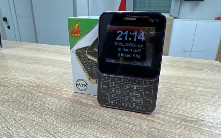 кнопочный телефон i19 pro