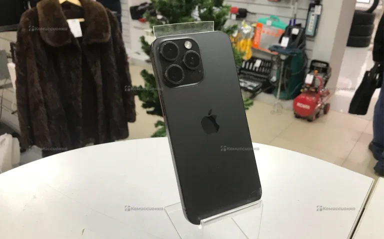 Apple iPhone 15 Pro Max 8/256 ГБ