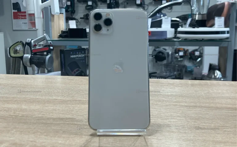 Apple iPhone 11 Pro Max 4/64 ГБ