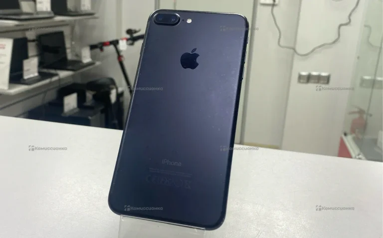 Apple iPhone 7 Plus 3/128 ГБ