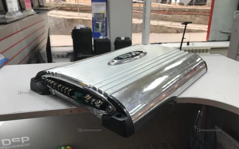Усилитель  boss ch800