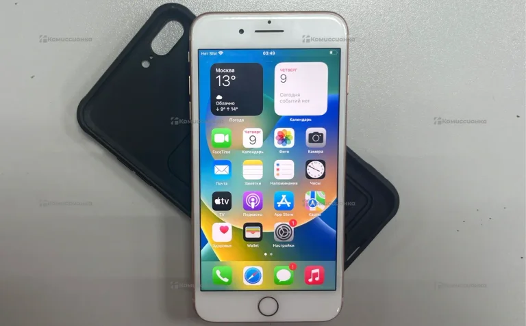 Apple iPhone 8 Plus 3/64 ГБ