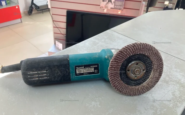 УШМ Makita 9558HN