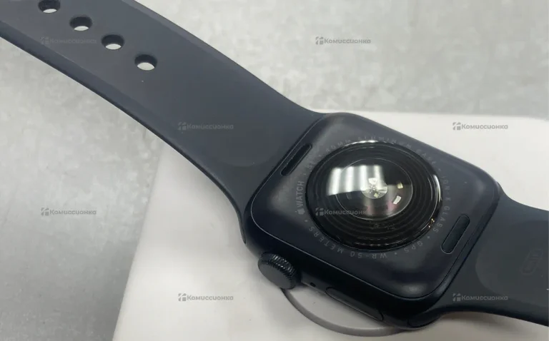 Часы  Apple Watch SE (2Gen) 40mm