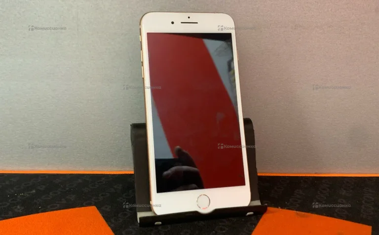 Apple iPhone 8 Plus 3/64 ГБ