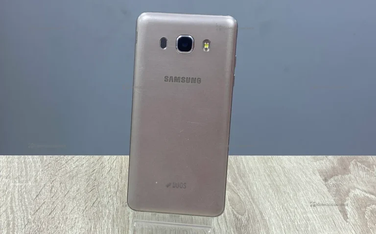 Samsung  Galaxy J5 (2016) SM-J510F/DS 2/16 ГБ