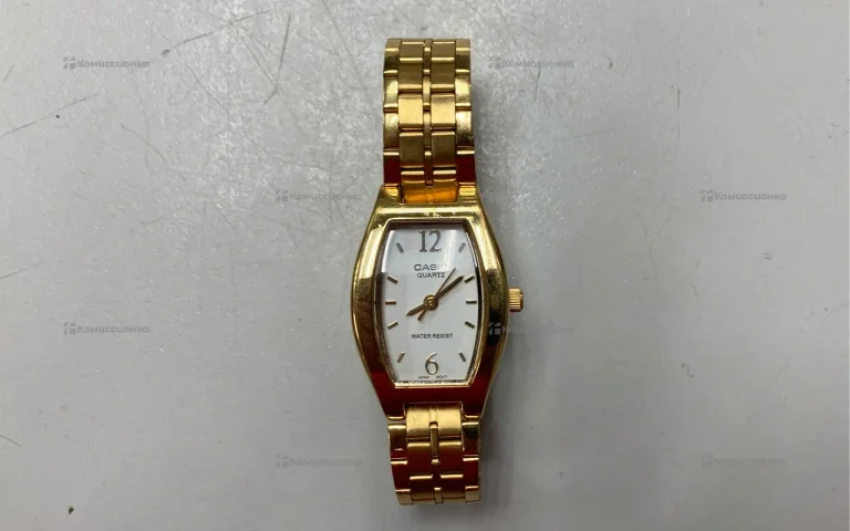 Часы Casio
