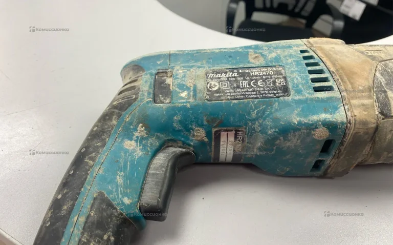 Перфоратор Makita HR2470 2023