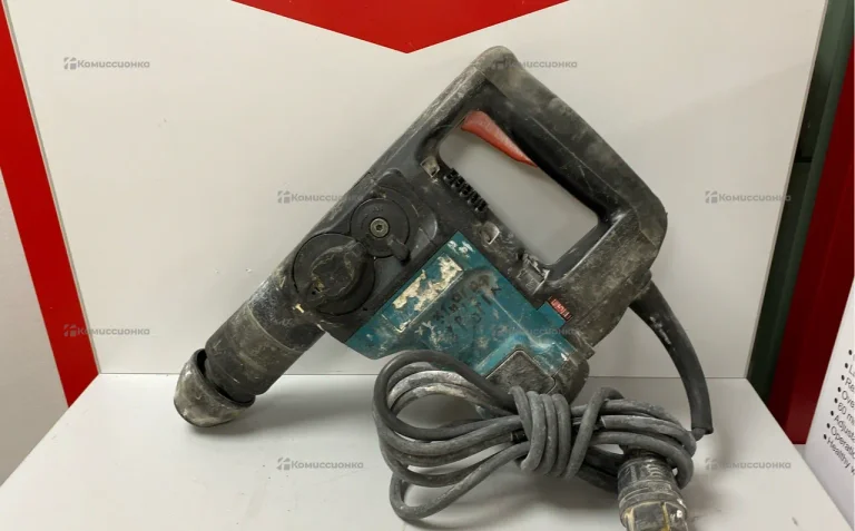 Перфоратор makita HR3000C