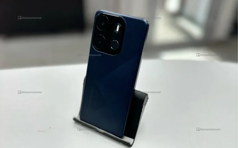 Tecno Spark Go 3/64 ГБ