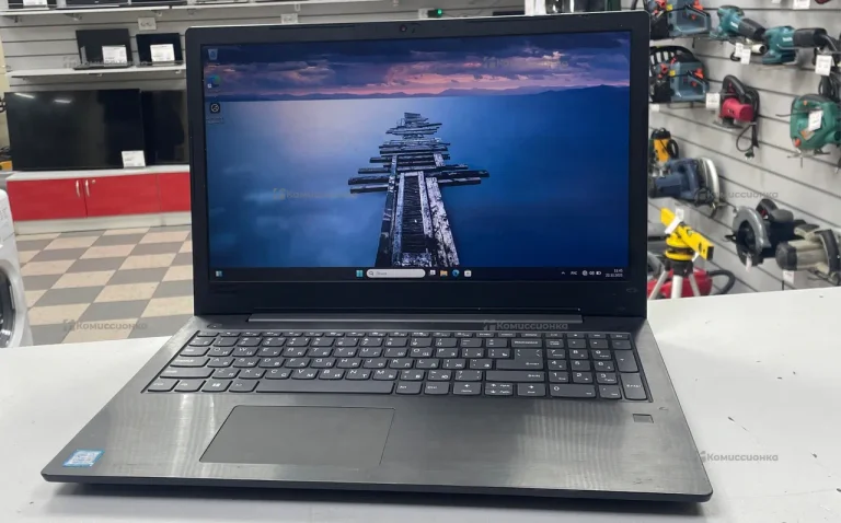 Ноутбук Lenovo V330-15IKB