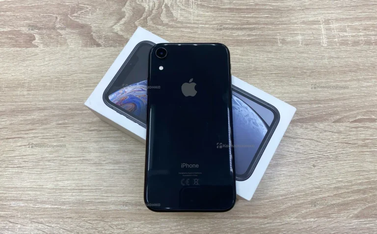 Apple iPhone XR 4/128 ГБ