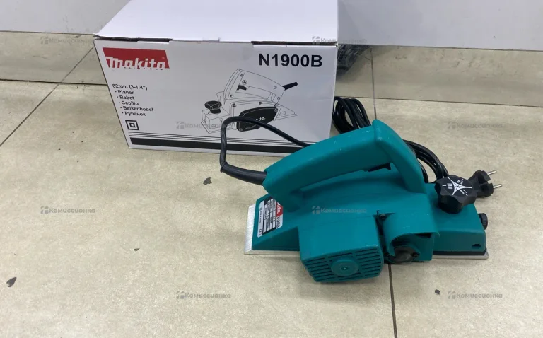 Рубанок Makita N1900B