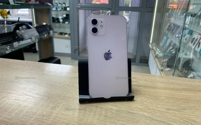 Apple iPhone 12 64 ГБ