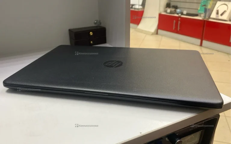 Ноутбук HP 15-bs702ur