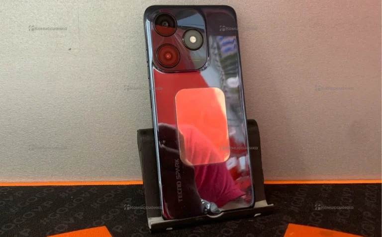 Tecno Spark 10C 4/64 ГБ