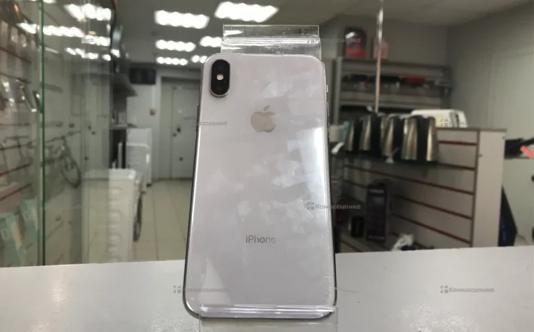 Apple iPhone X 3/64 ГБ